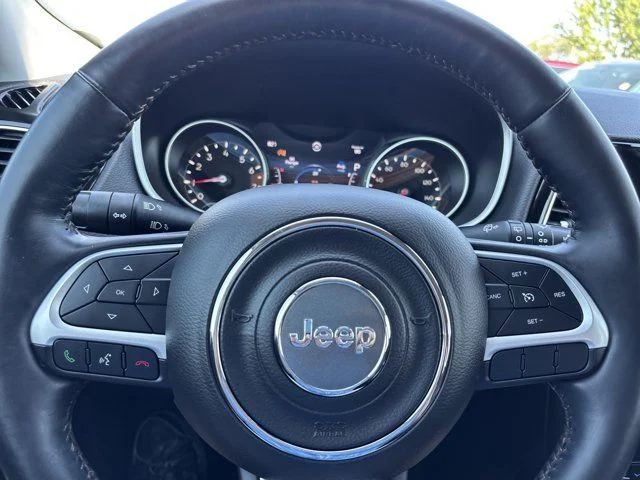 Used 2018 White Jeep Limited image 26