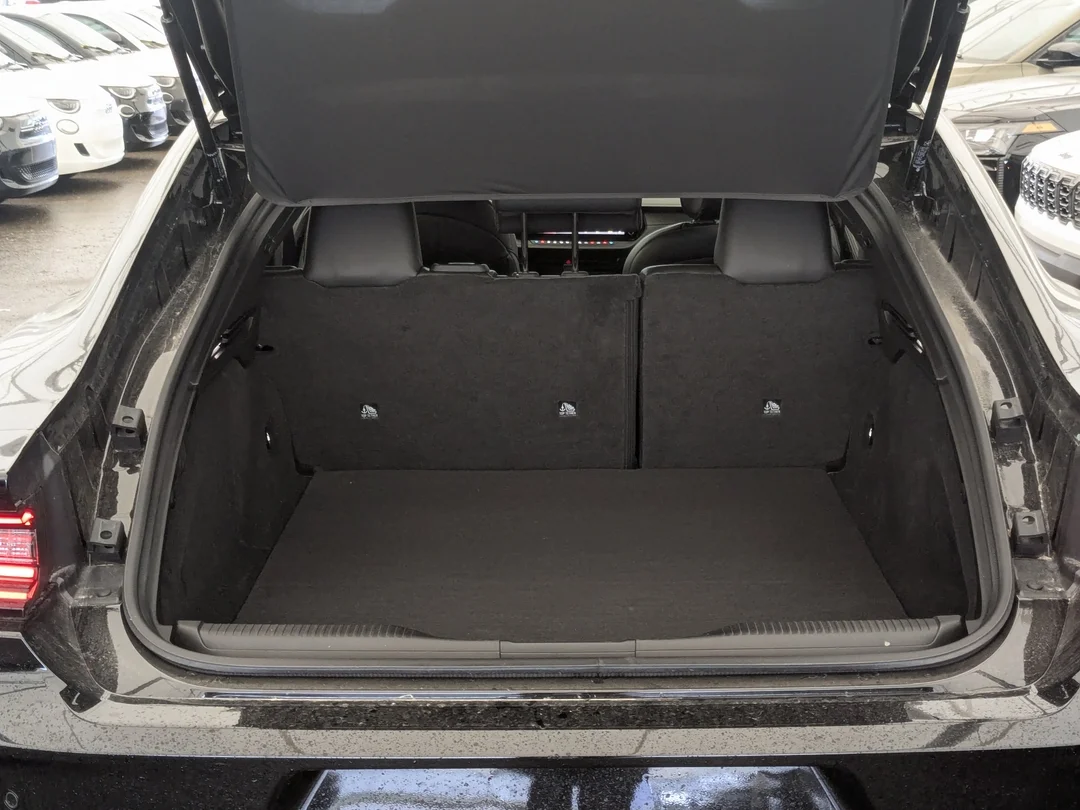 New 2026 Black Dodge R/T - - AWD - 3.0L Hurricane Twin Turbo - Blacktop Pkg - Driver Convenience Grp & More! image 26