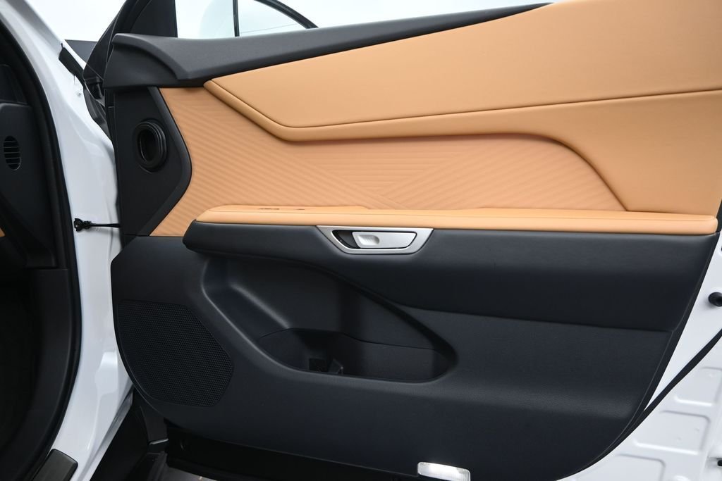 New 2026 Ultra White Lexus ES 350e PREMIUM image 22