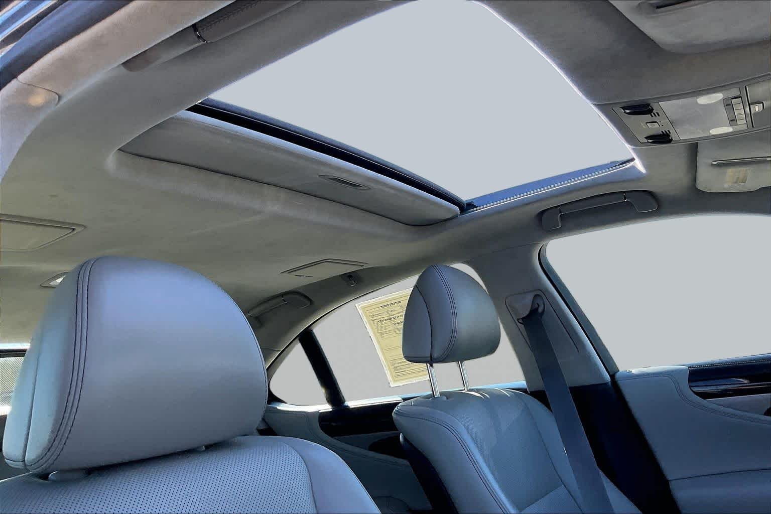Used 2015 Nebula Gray Pearl Lexus  image 13