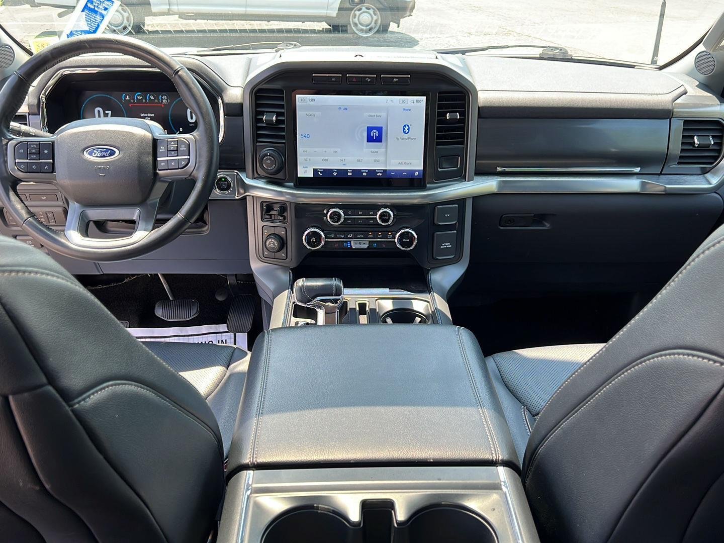 Used 2022 Star White Metallic Tri-Coat Ford LARIAT image 2