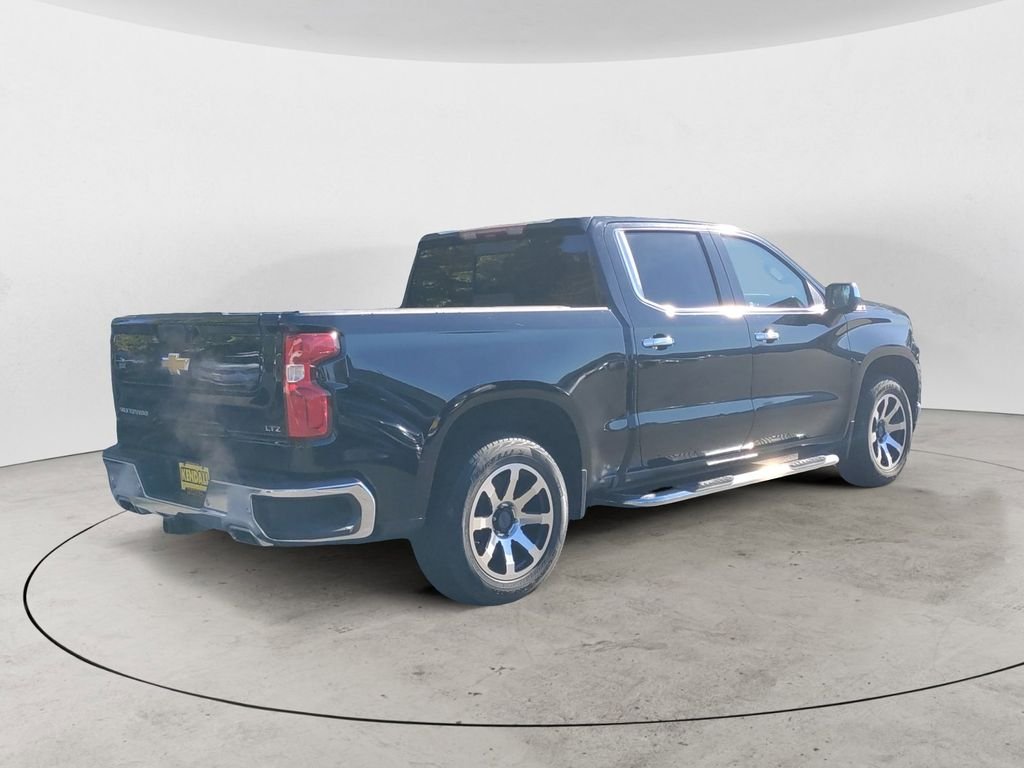 Used 2022 Black Chevrolet LTZ image 5