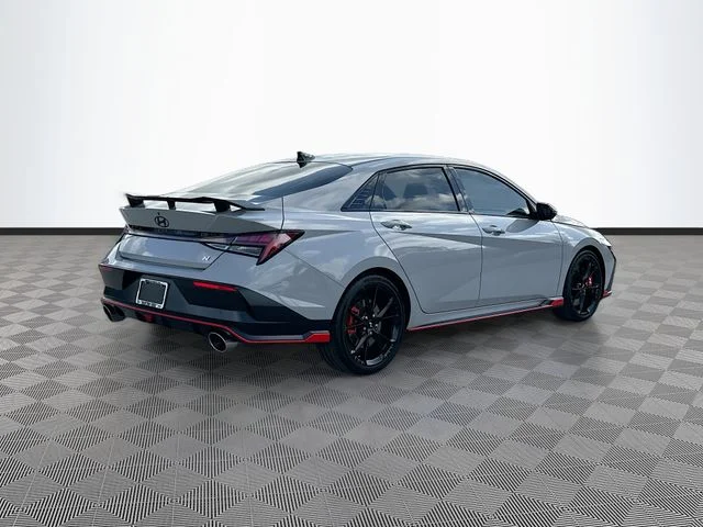 Used 2025 Gray Hyundai Base image 5