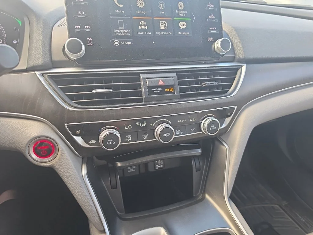 Used 2020 Silver Honda EX-L image 15