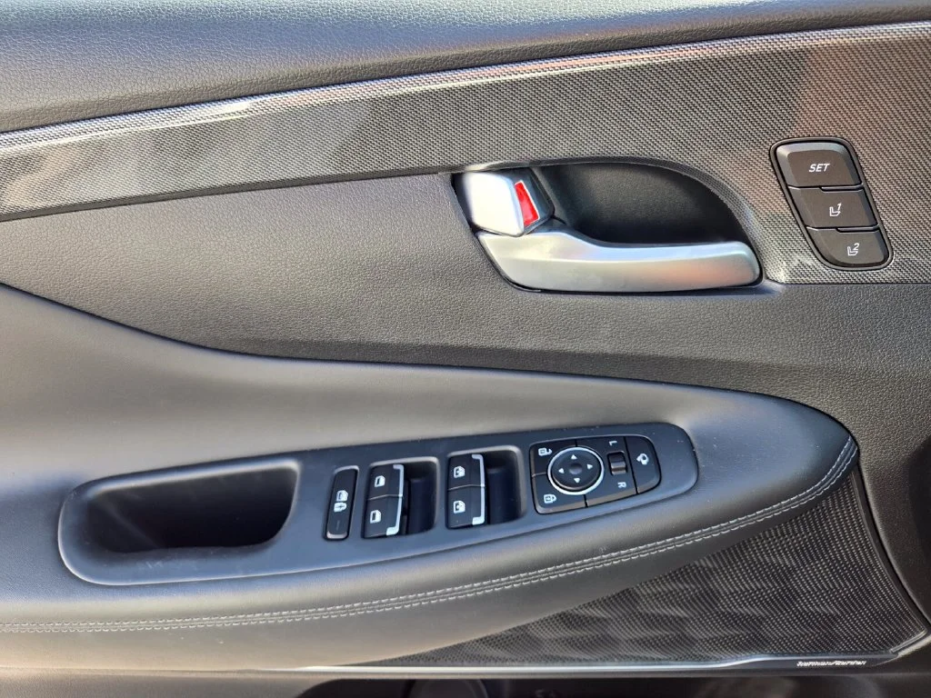 2021 Hyundai Santa Fe Limited - Photo 22