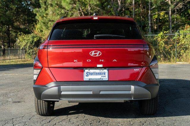 New 2026 Red Hyundai SEL Premium FWD image 8