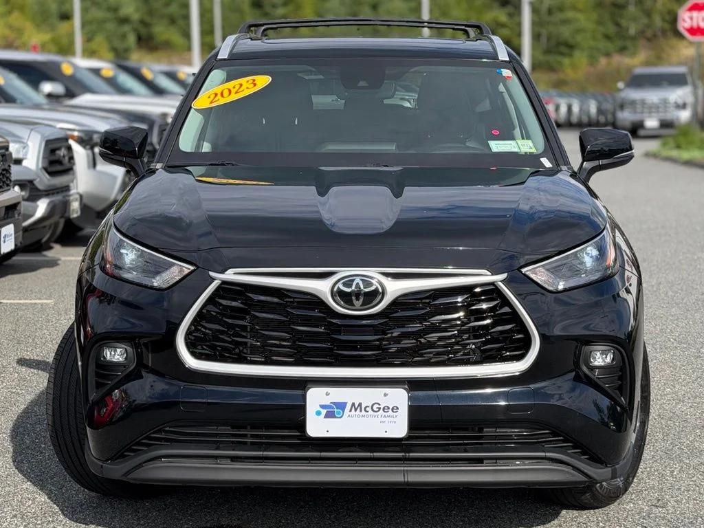 Used 2023 Black Toyota XLE image 2