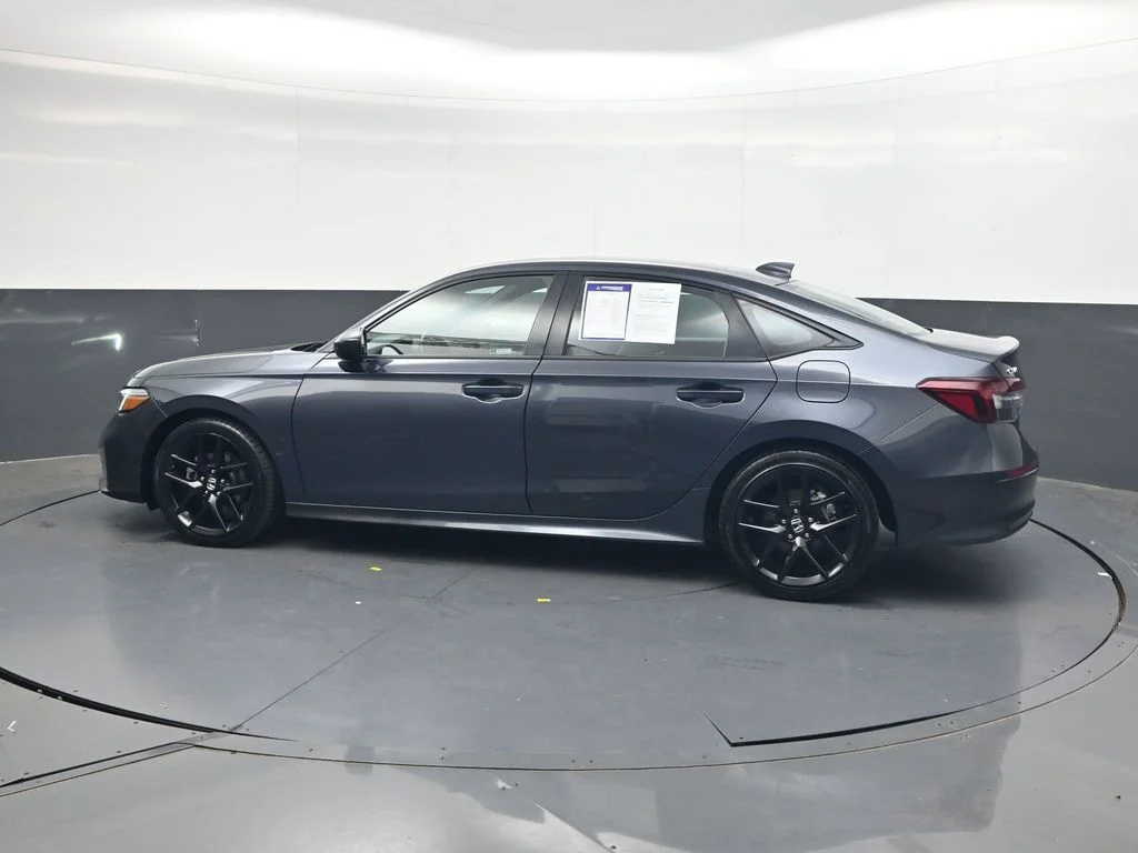 Used 2025 Meteorite Gray Metallic Honda Sport image 7