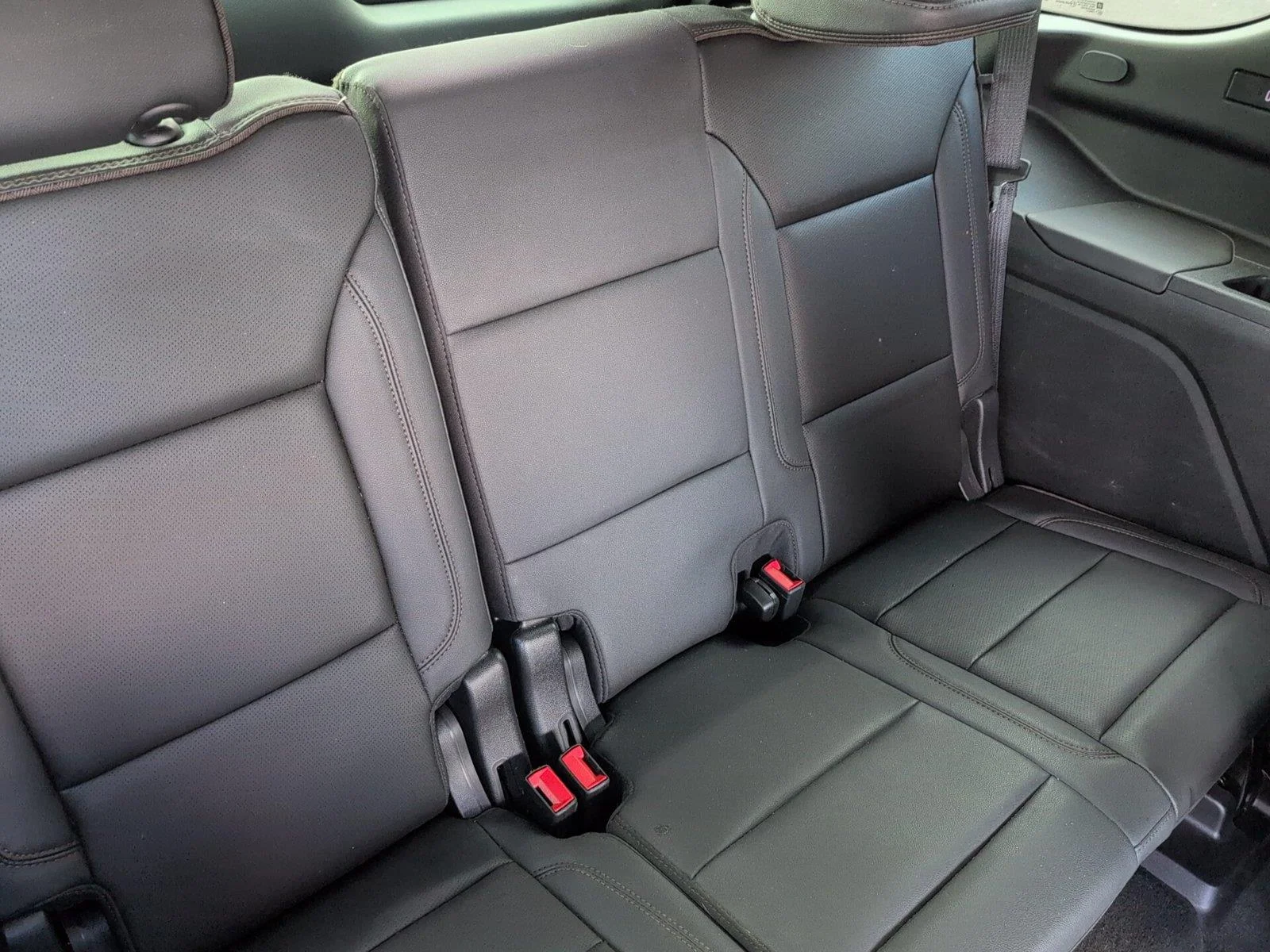 Used 2022 Dark Ash Metallic Chevrolet High Country image 39