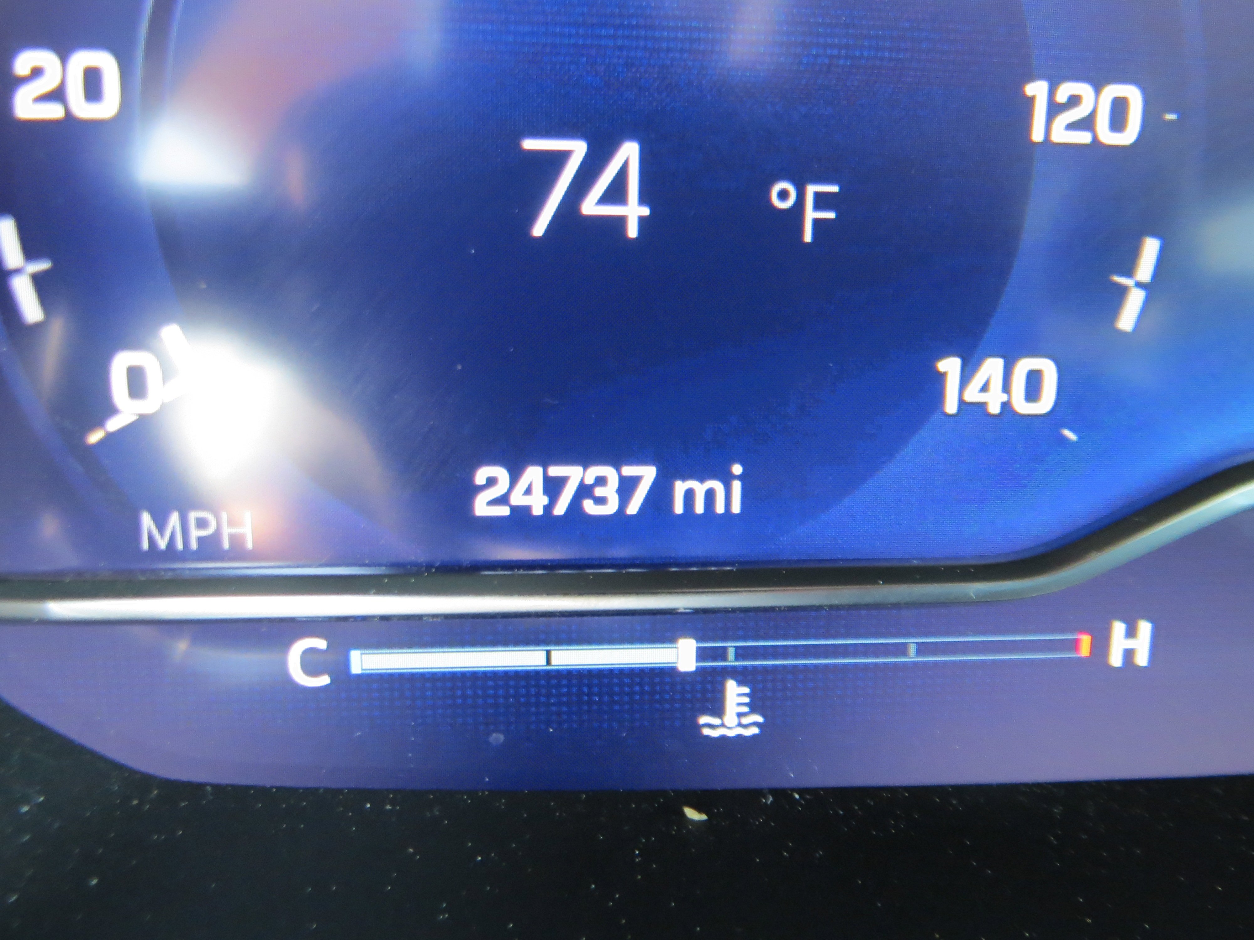Used 2024 Iridescent Pearl Tricoat Chevrolet High Country image 27