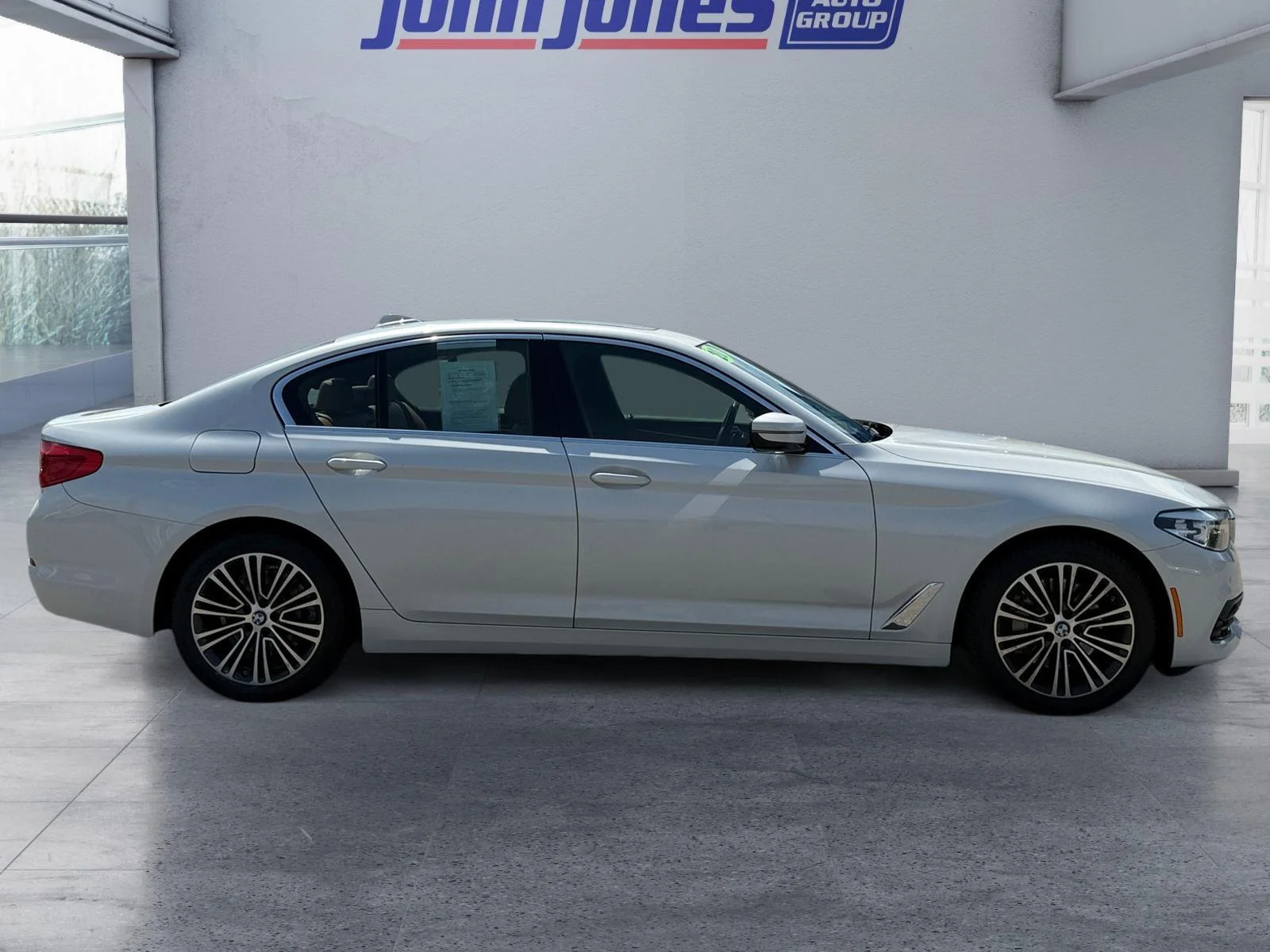 Used 2020 Mineral White Metallic BMW 530i xDrive image 6