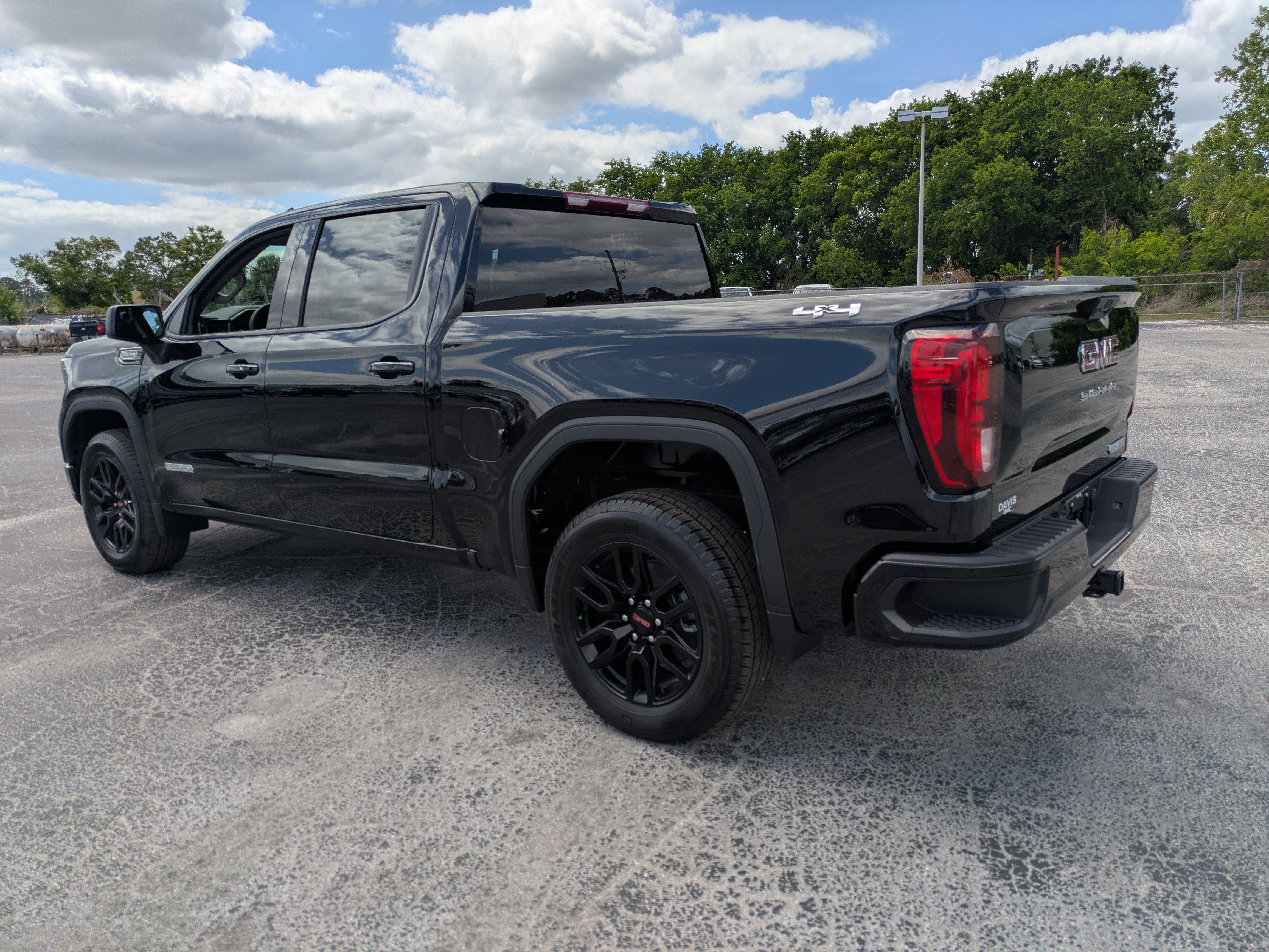 2026 GMC Sierra 1500 Elevation - Photo 7