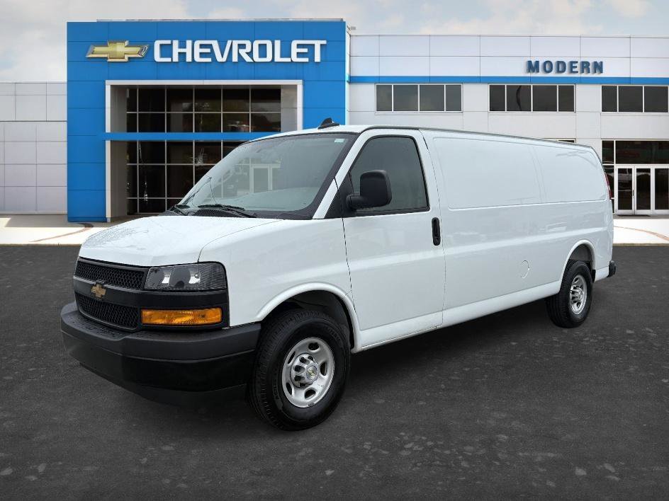 2025 Chevrolet Express 2500 Extended Work Van HD's photo