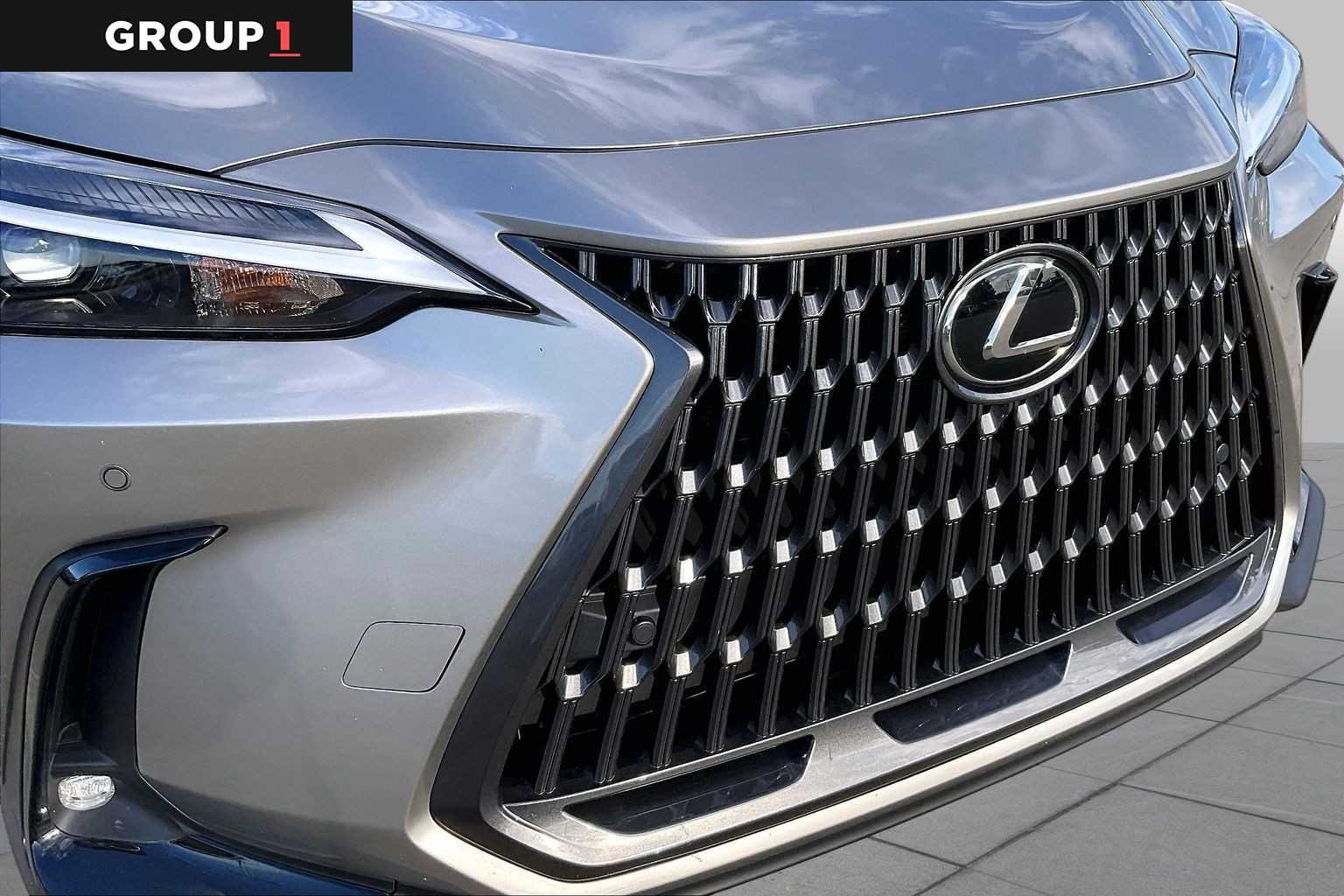 Used 2024 Atomic Silver Lexus Premium image 27