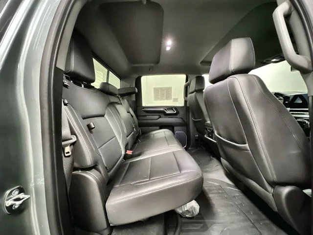 Used 2024 Silver GMC SLT image 28