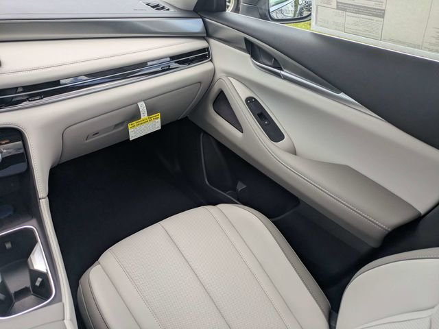 New 2027 BLACK OBSIDIAN INFINITI Pure FWD image 18