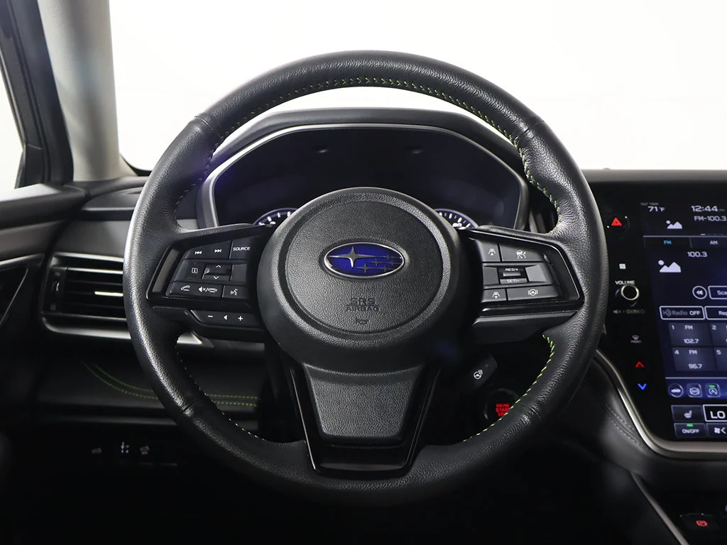 Used 2025 Black Subaru Onyx Edition image 38