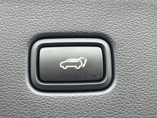 Certified Used 2023 Black Hyundai SEL image 12