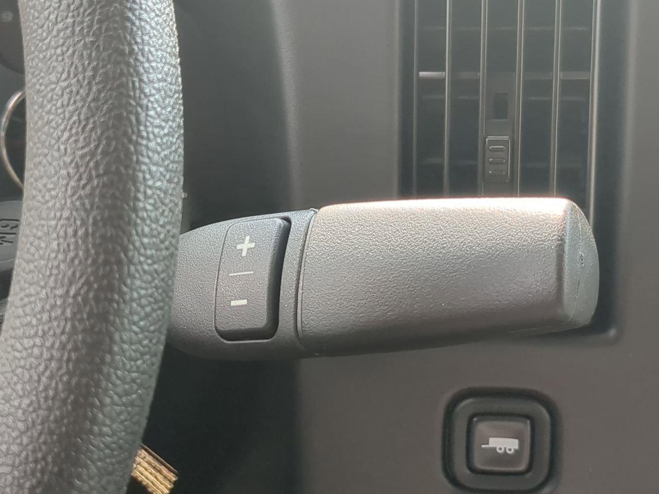 New 2025 Summit White GMC Work Truck image 15