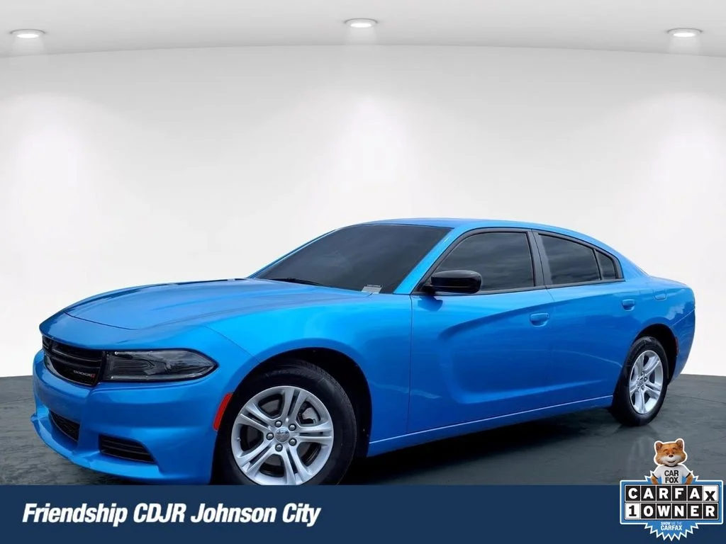Used 2023 Blue Dodge SXT image 1