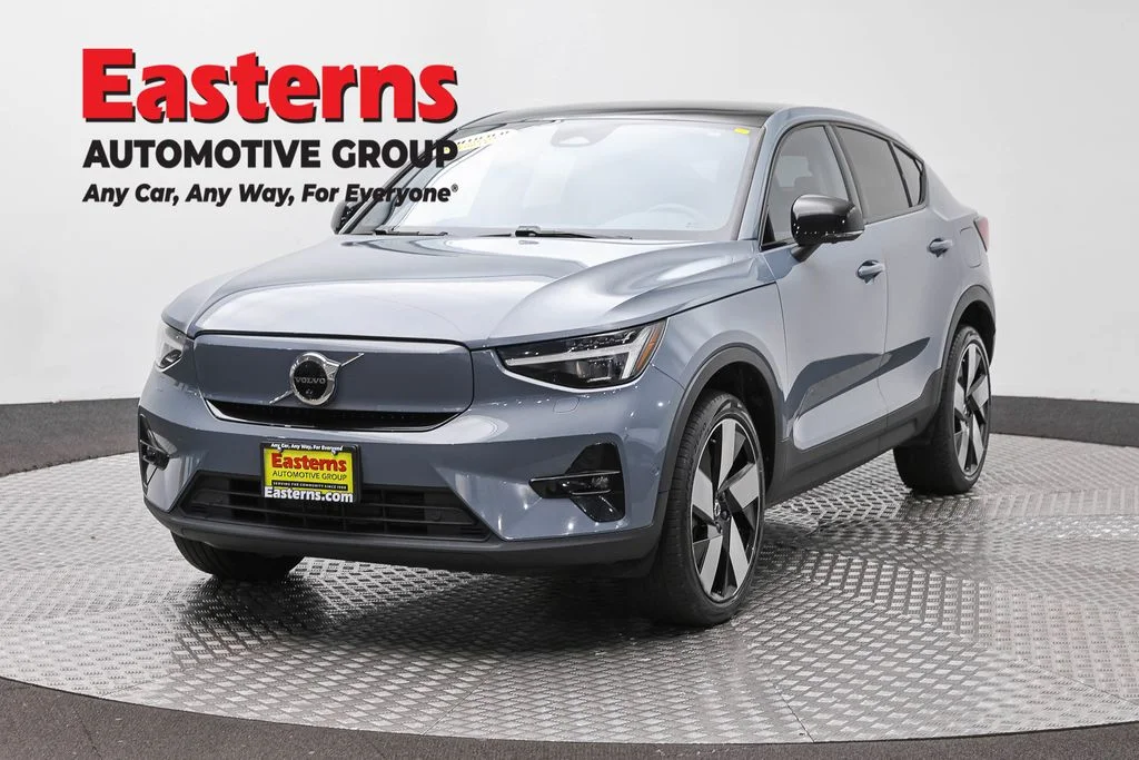Used 2023 Blue Volvo Ultimate image 1