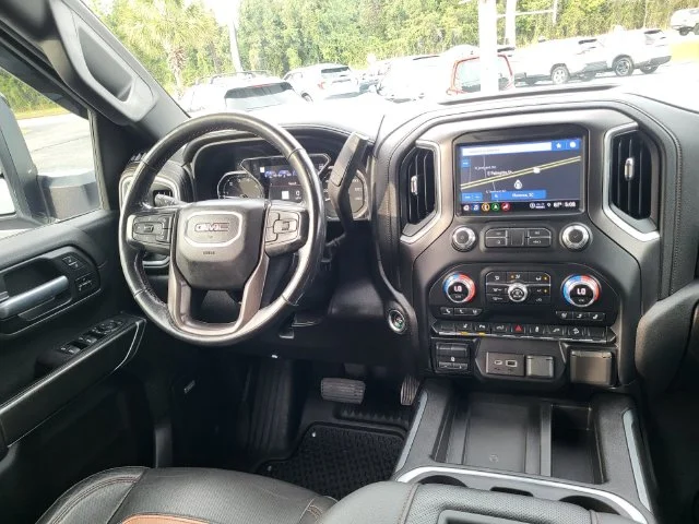Used 2021 White GMC AT4 image 15