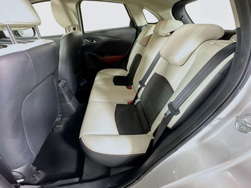 Used 2016 White Mazda Grand Touring image 31