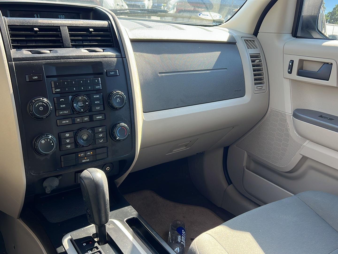 Used 2012 Gold Leaf Metallic Ford XLS image 12