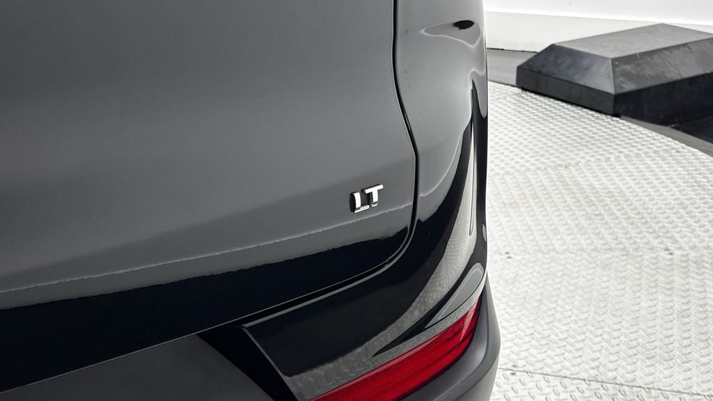 Used 2023 Black Chevrolet LT image 7