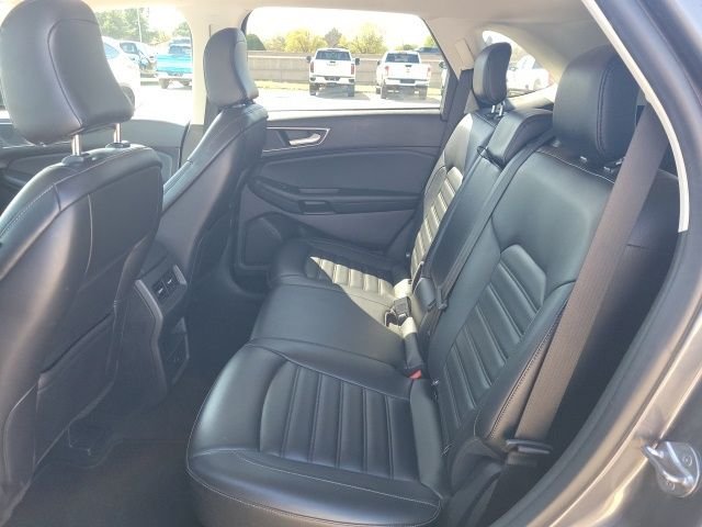 Used 2024 Gray Ford SEL image 18