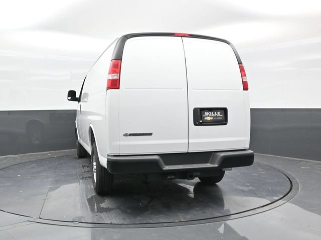 2025 Chevrolet Express Cargo Work Van - Photo 5