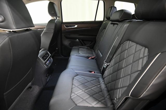 2026 Volkswagen Atlas SEL Premium R-Line - Photo 9