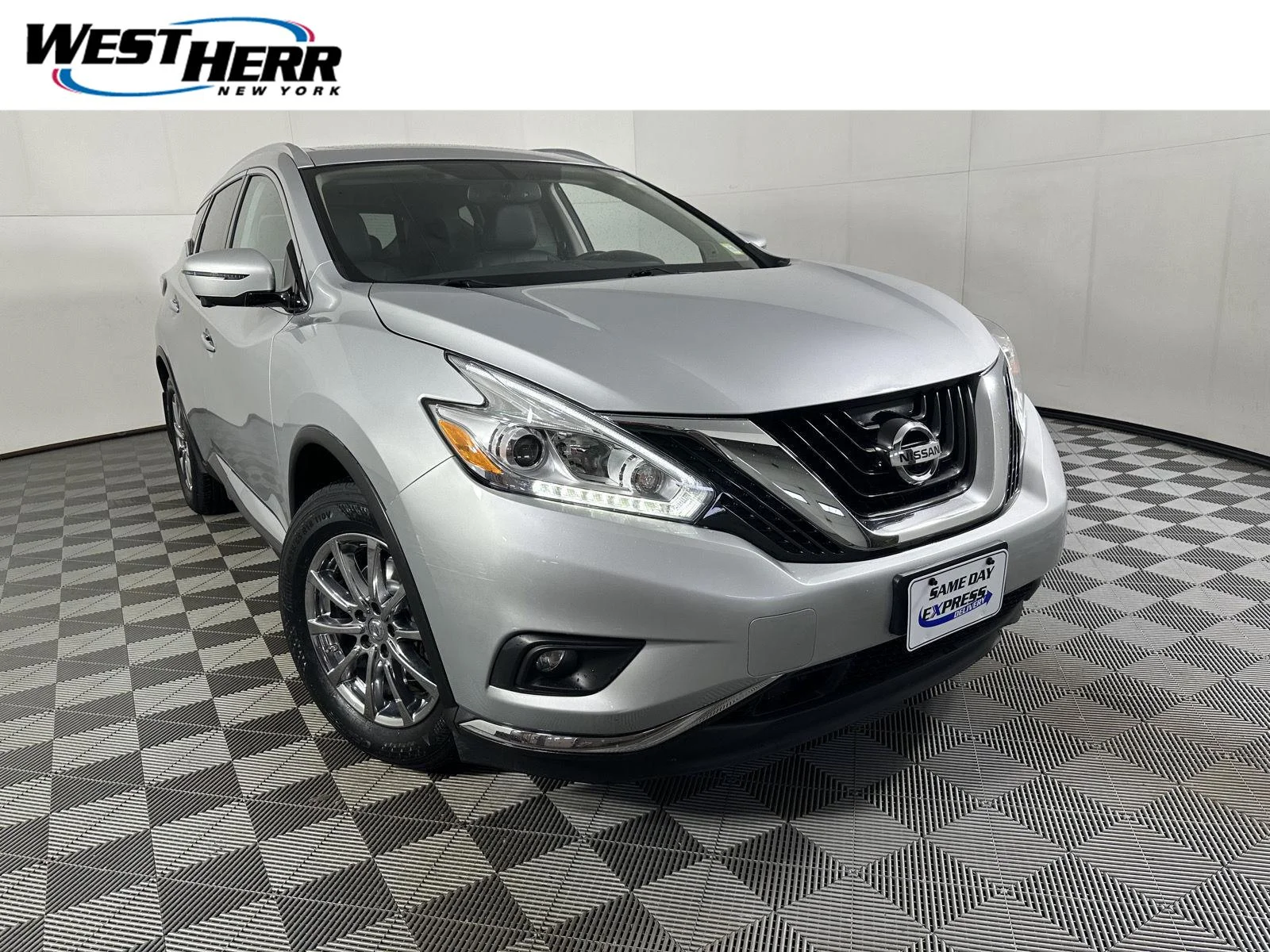 Used 2016 Brilliant Silver Metallic Nissan SL image 1
