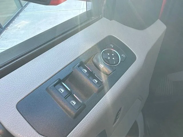 Used 2017 Red Ford XL image 16