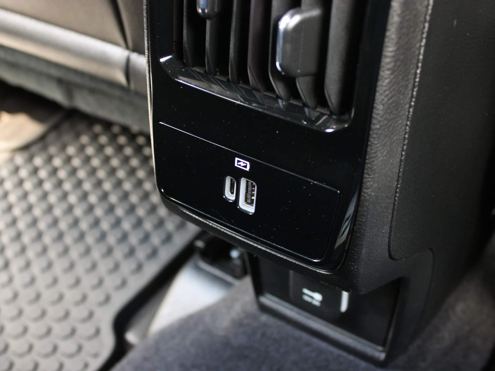 Certified Used 2024 Black Jeep Trailhawk Elite*No Accidents | Trailer Tow | Heated/Vented Seats | Apple CarPlay | Adaptive Cruise image 22