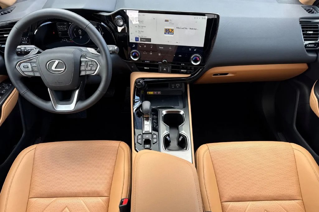 2026 Lexus NX 450h+ Premium - Photo 13