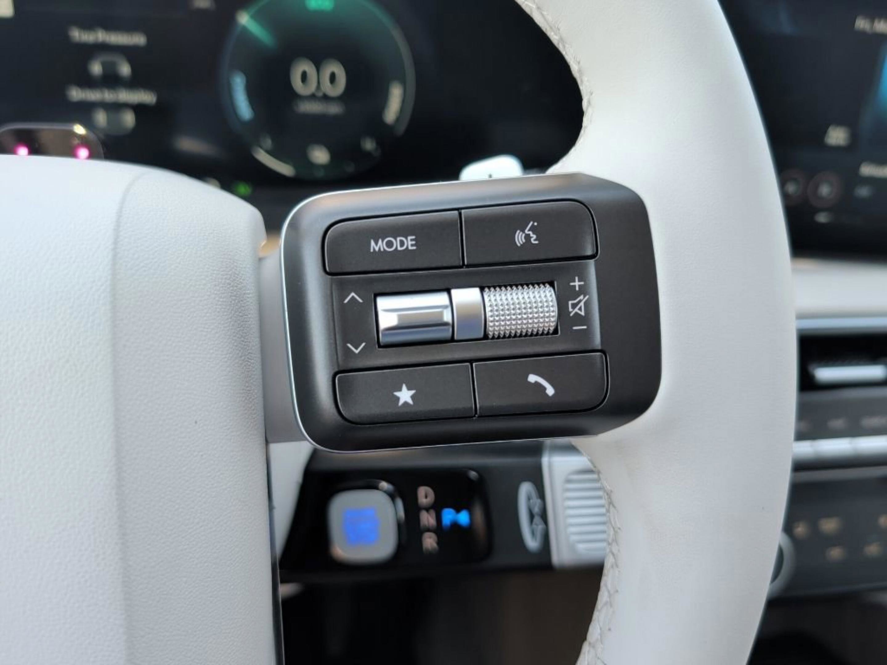 New 2026 Creamy White Pearl Hyundai Blue SEL 8P image 18