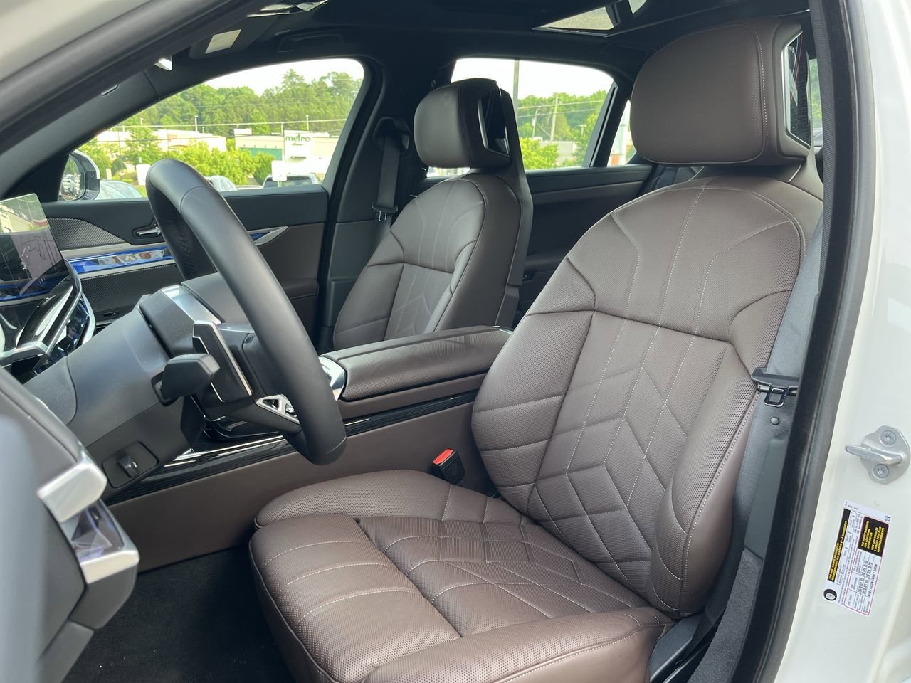 Certified Used 2025 Alpine White BMW 740i image 14