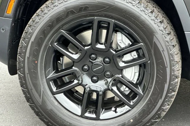 New 2026 Santorini Black Land Rover S image 25