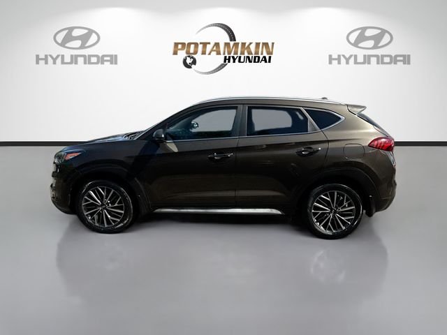 Used 2020 Green Hyundai Limited image 8