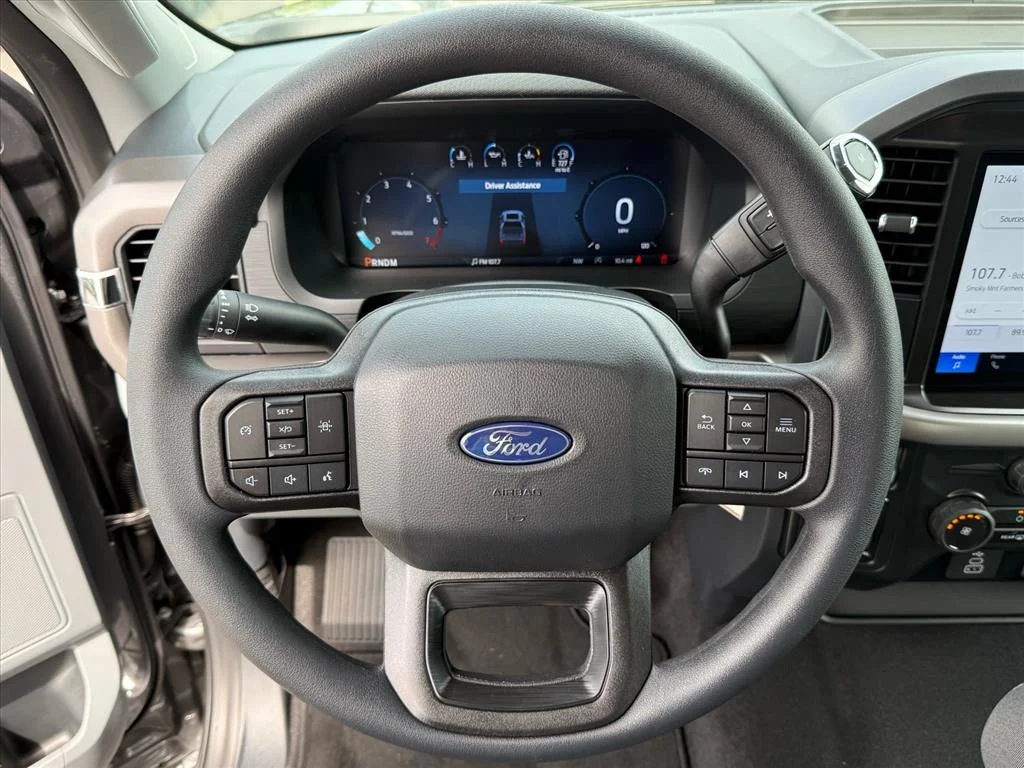 New 2026 Carbonized Gray Metallic Ford XLT image 9