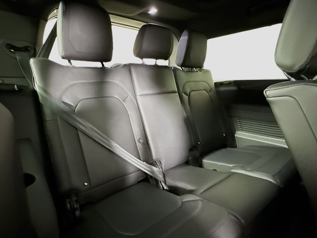 Certified Used 2024 Gray Land Rover S image 28