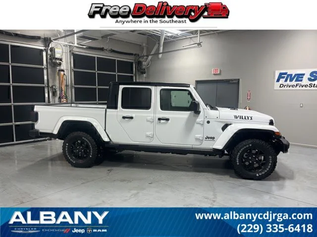 2026 Jeep Gladiator Willys Auto's photo