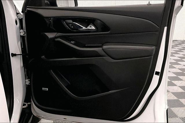 Used 2023 Summit White Chevrolet RS image 21