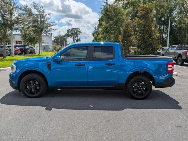 Certified Used 2022 Velocity Blue Metallic Ford XLT image 7
