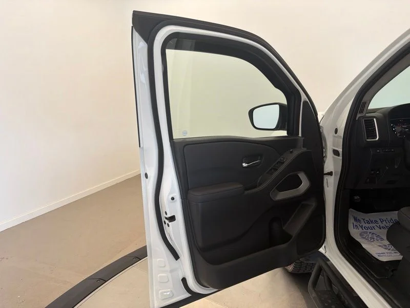 Used 2022 White Nissan SV image 15