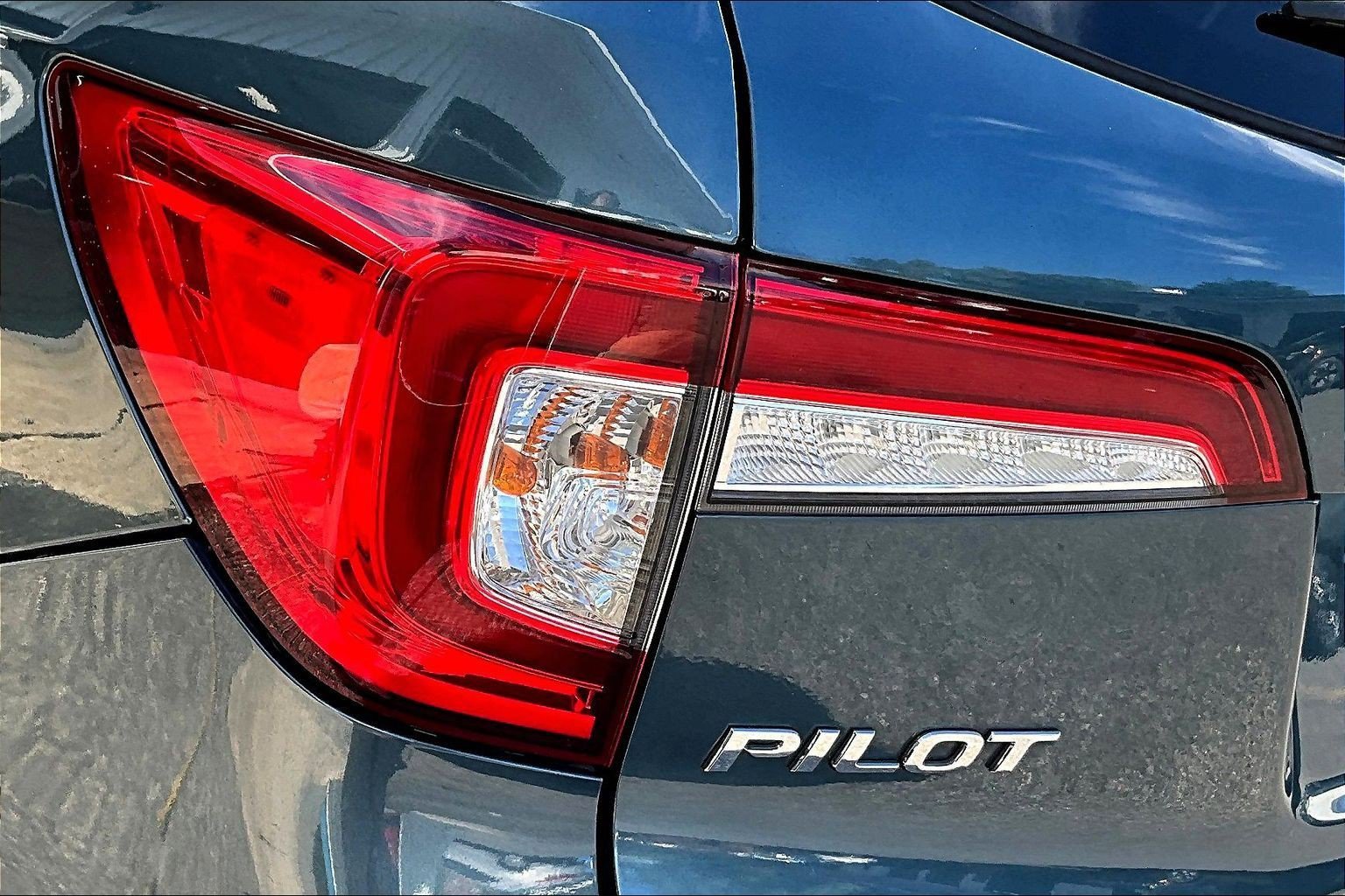Used 2022  Honda EX-L image 22