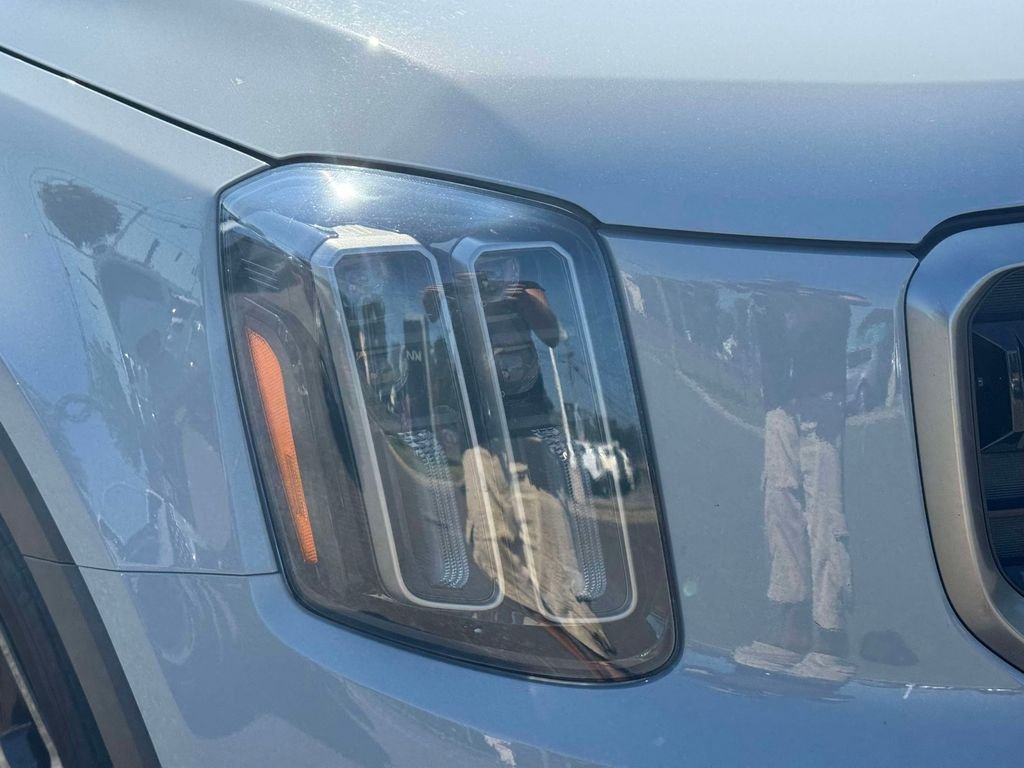 Used 2023 Gray Kia EX X-Line image 8