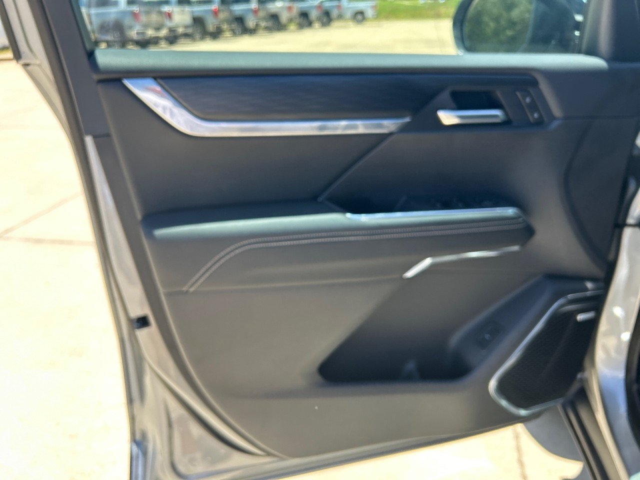 2026 GMC Acadia Elevation - Photo 10