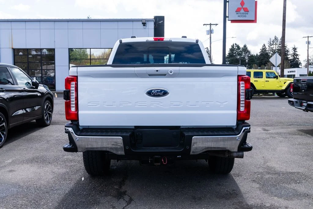 Used 2024 White Ford Lariat image 5
